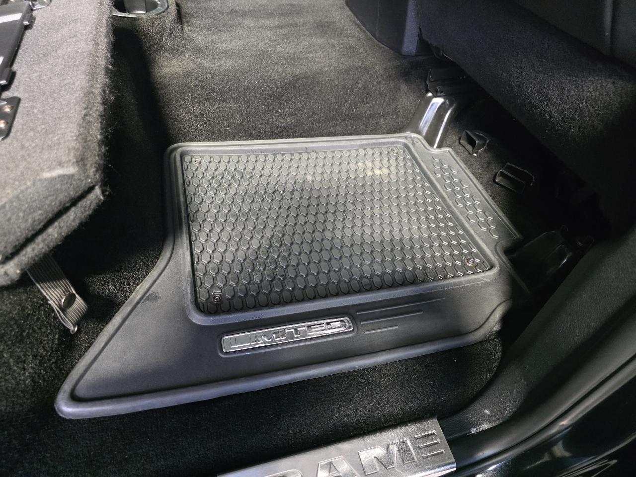 RAM 1500 4WD Crew Cab 149" Laramie Limited 2015