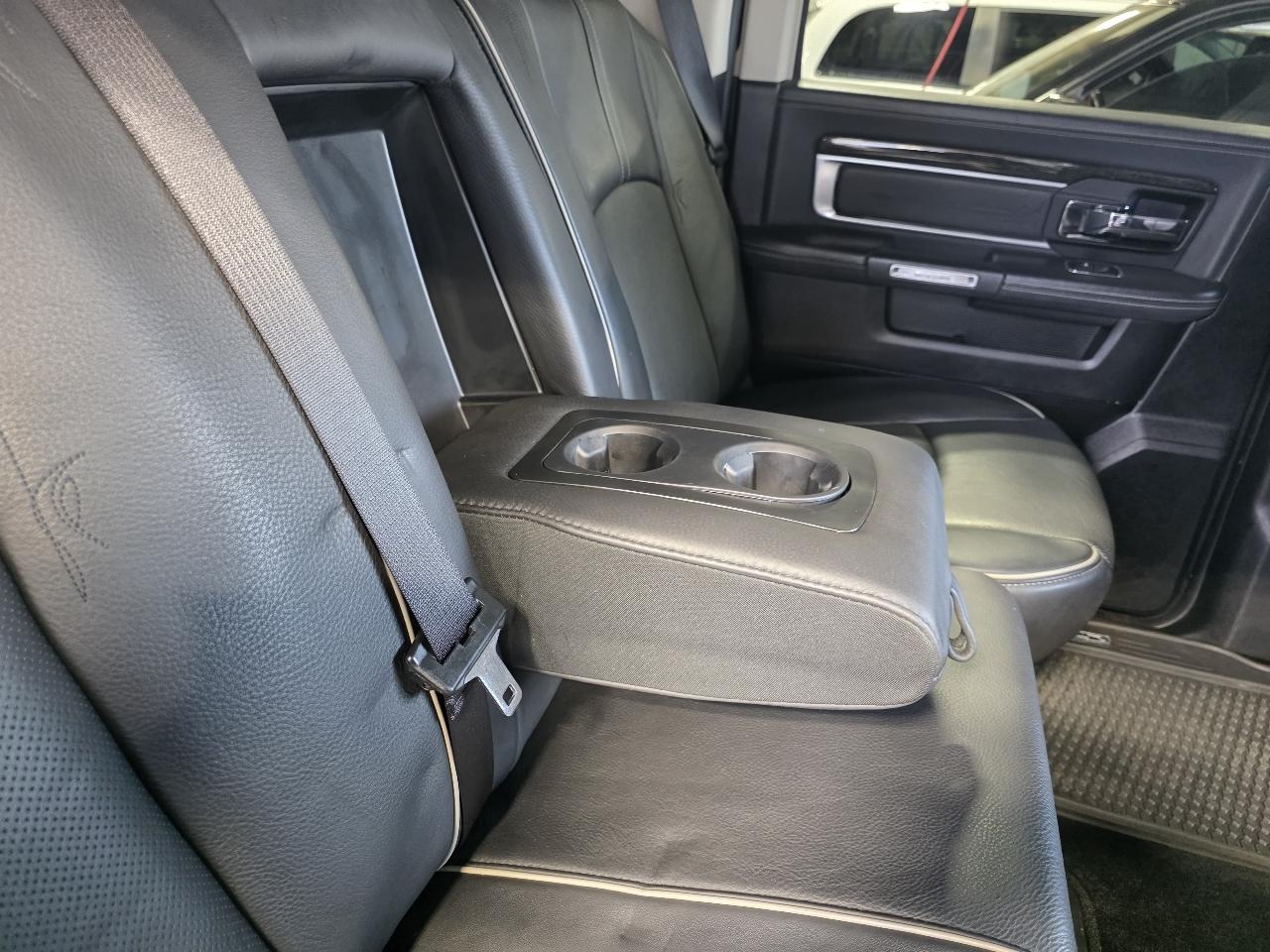 RAM 1500 4WD Crew Cab 149" Laramie Limited 2015