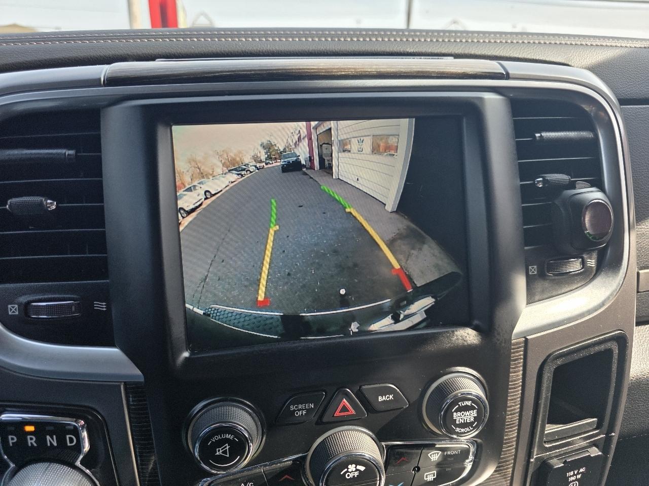 RAM 1500 4WD Crew Cab 149" Laramie Limited 2015