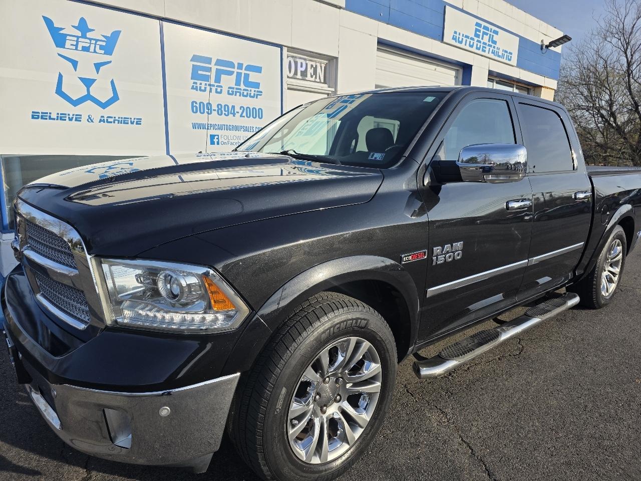RAM 1500 4WD Crew Cab 149" Laramie Limited 2015