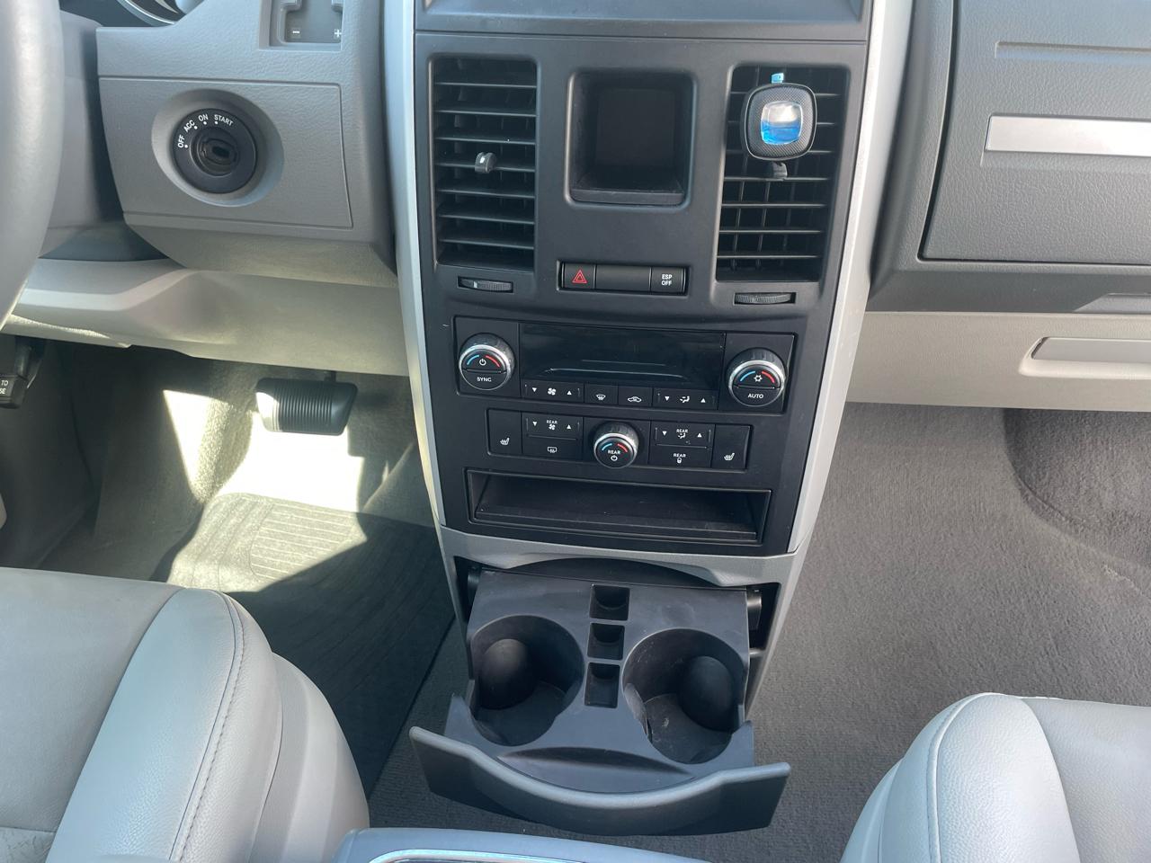 Dodge Grand Caravan SXT 2008