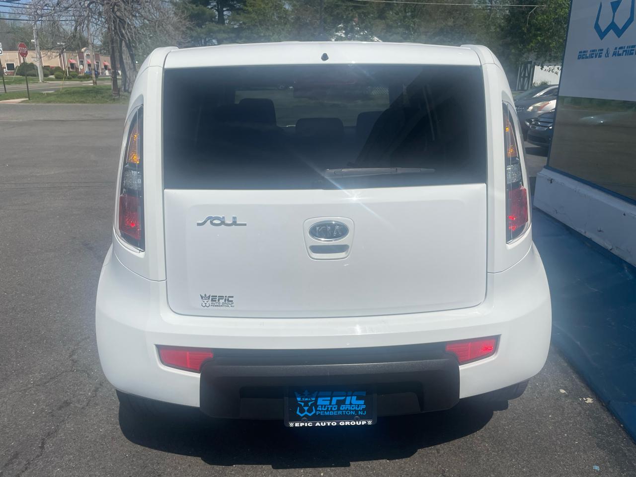 Kia Soul + 2011