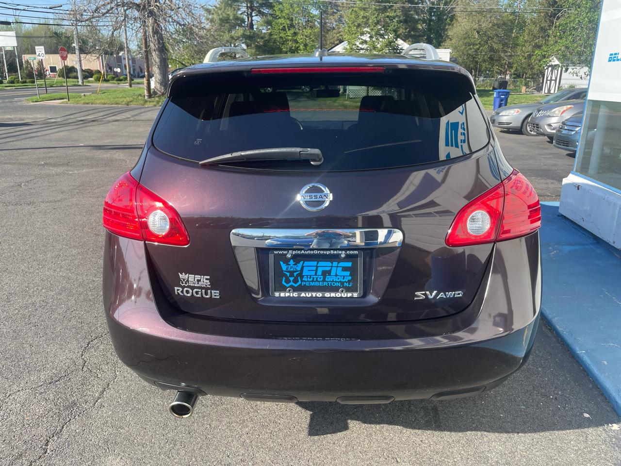 Nissan Rogue S AWD 2011