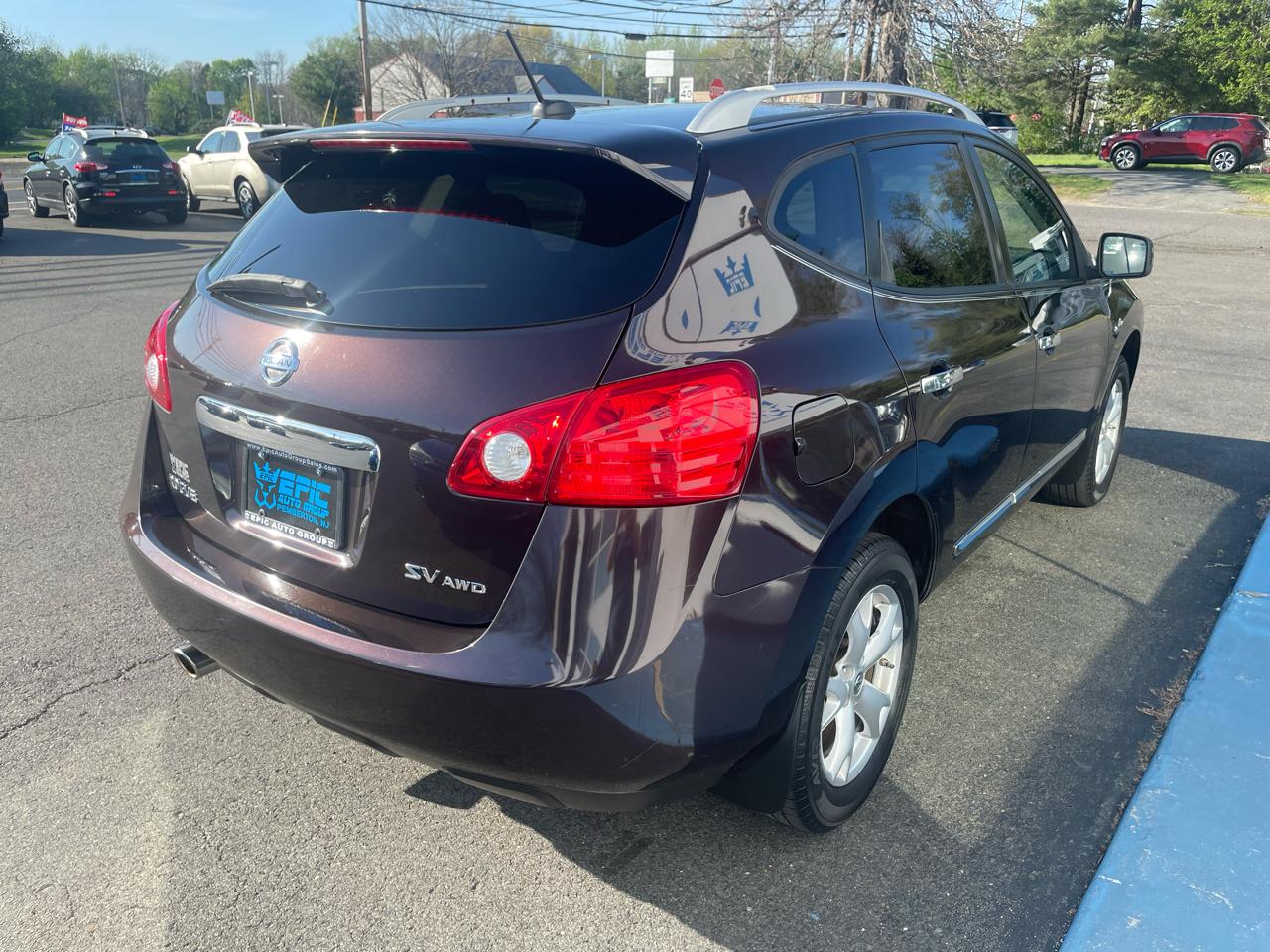 Nissan Rogue S AWD 2011