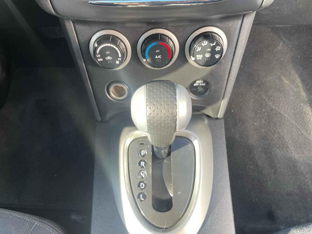 Nissan Rogue S AWD 2011