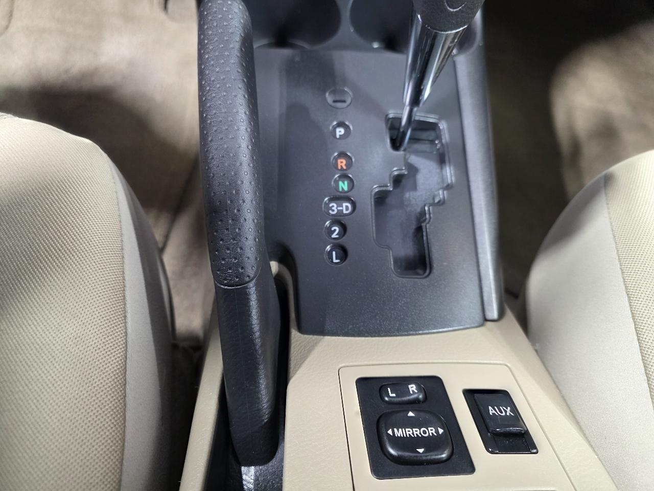 Toyota RAV4 Base I4 4WD 2009