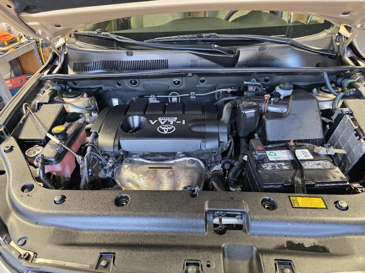 Toyota RAV4 Base I4 4WD 2009