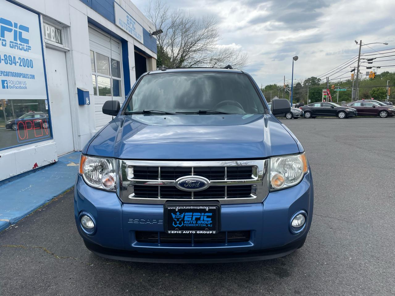 Ford Escape XLT FWD I4 2009