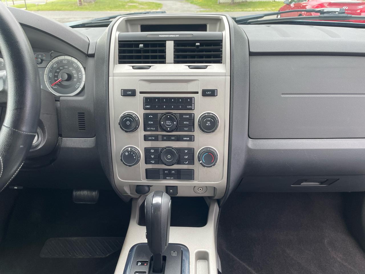 Ford Escape XLT FWD I4 2009