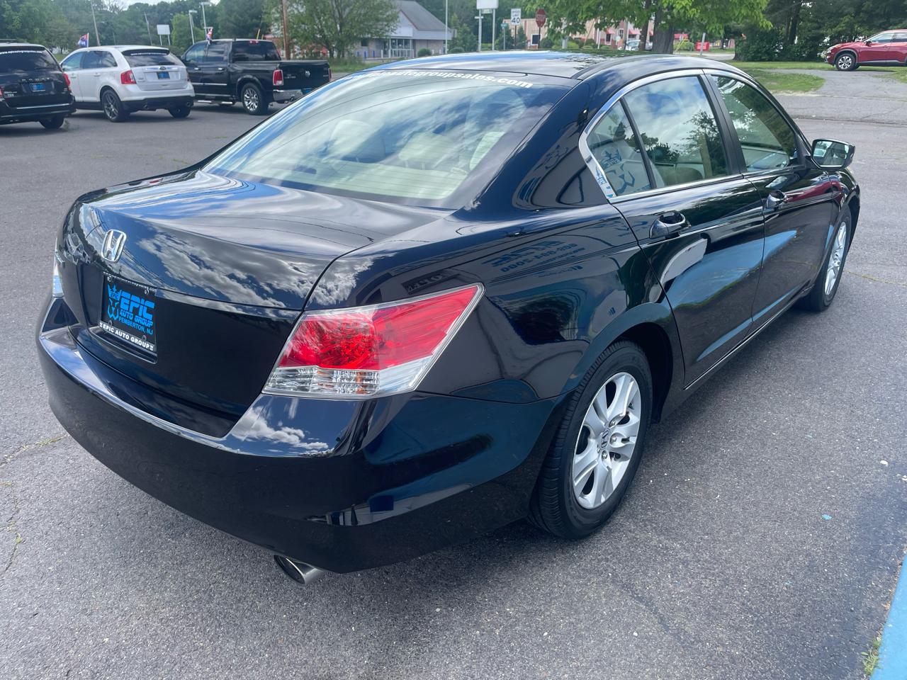 Honda Accord LX-P Sedan AT 2010