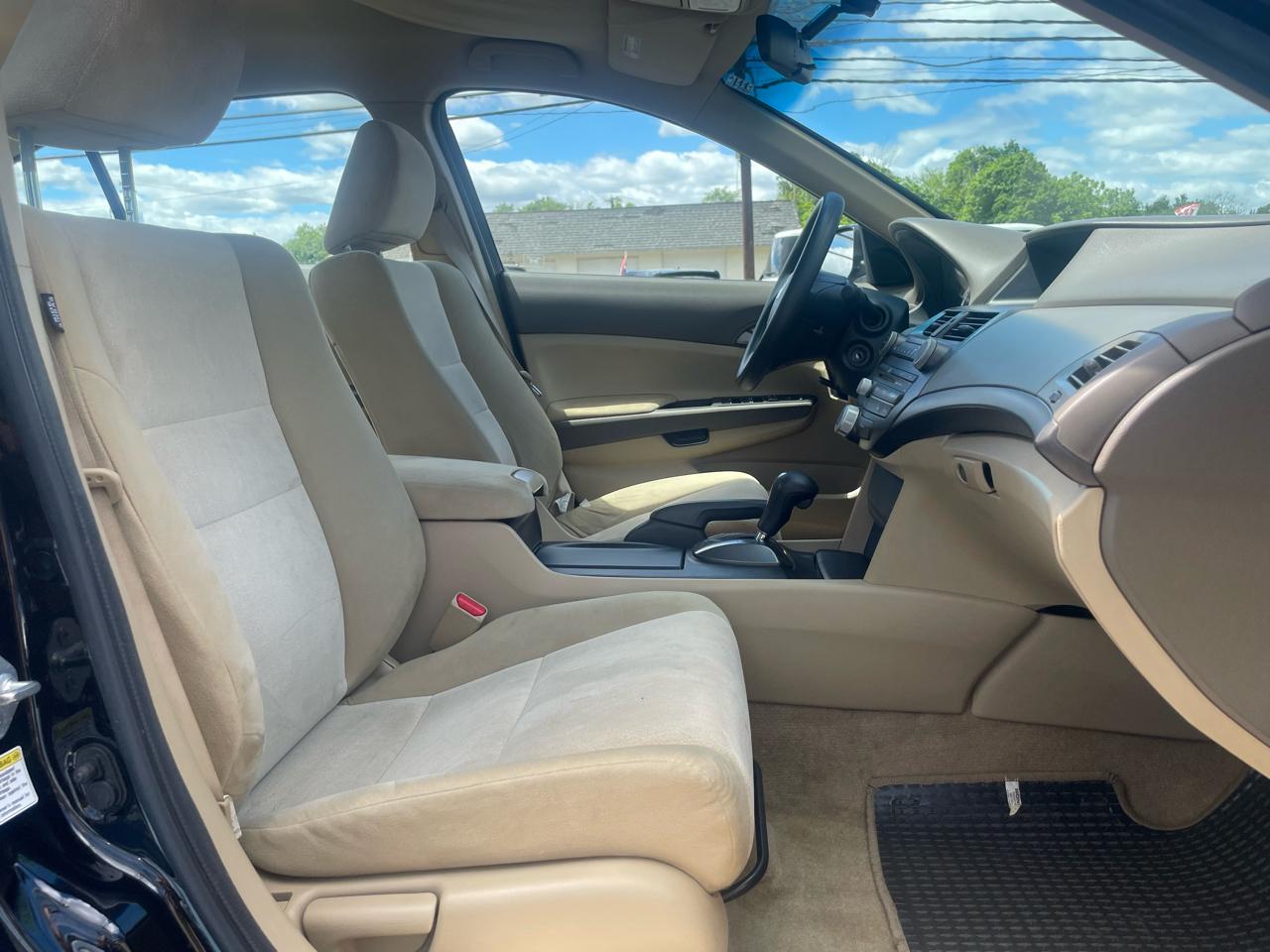 Honda Accord LX-P Sedan AT 2010