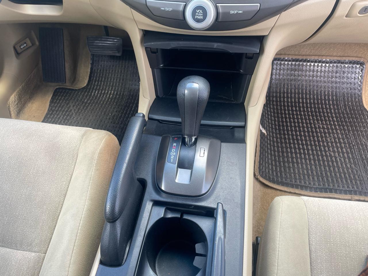 Honda Accord LX-P Sedan AT 2010