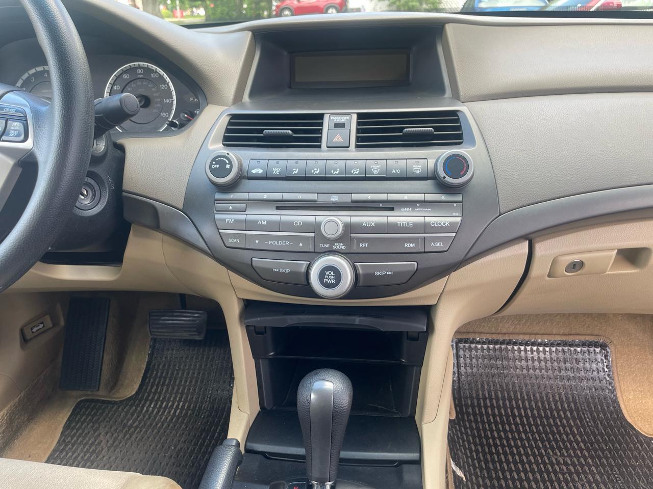 Honda Accord LX-P Sedan AT 2010