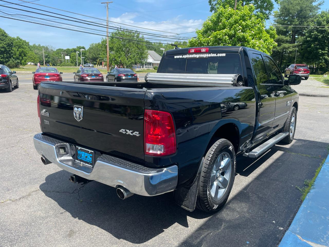 RAM 1500 4WD Quad Cab 140.5" Big Horn 2014