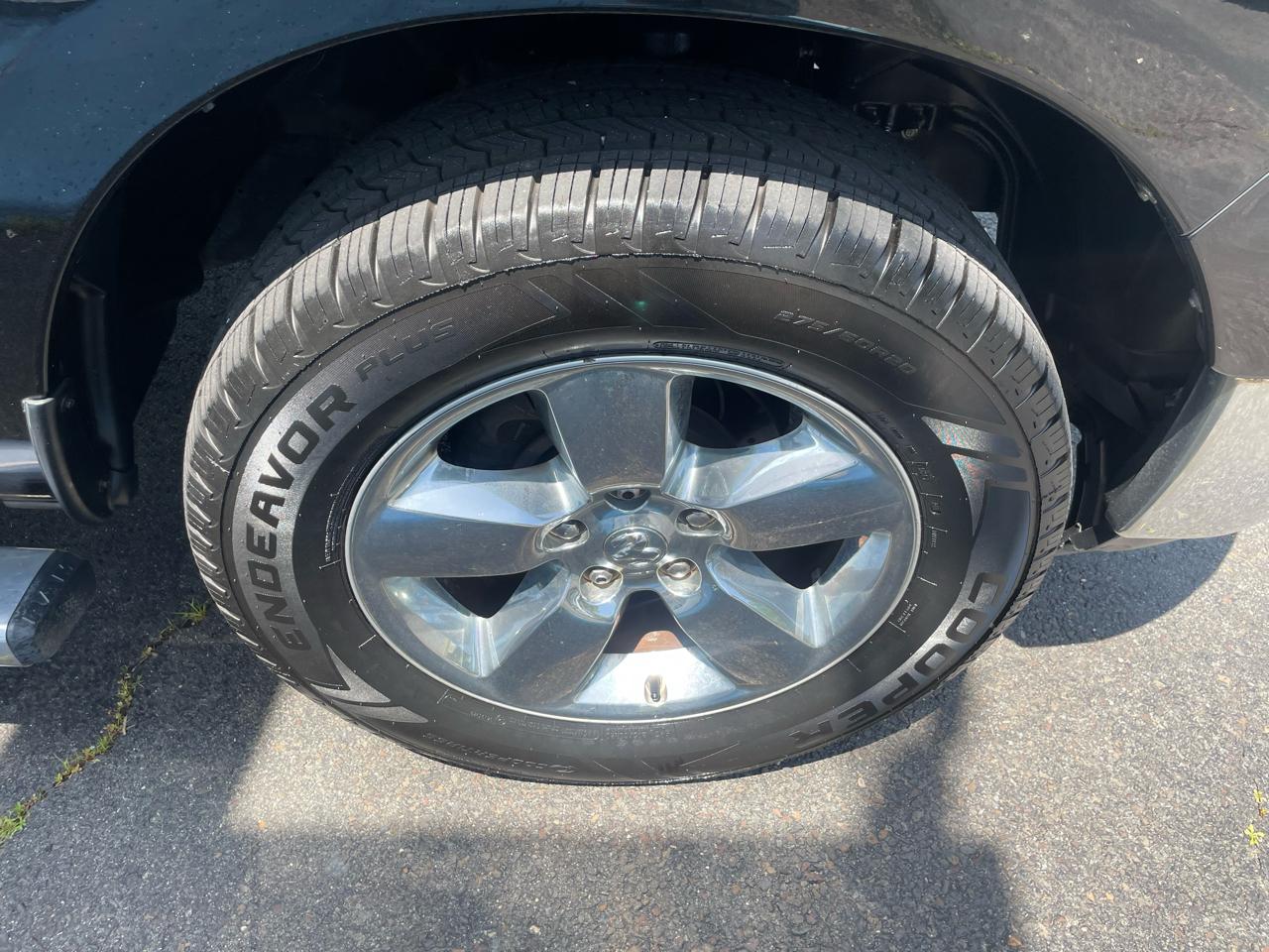 RAM 1500 4WD Quad Cab 140.5" Big Horn 2014
