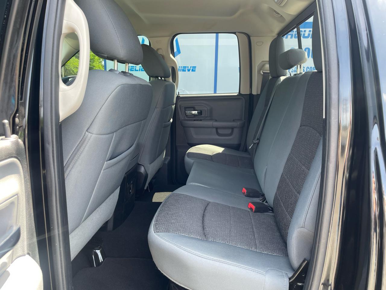 RAM 1500 4WD Quad Cab 140.5" Big Horn 2014