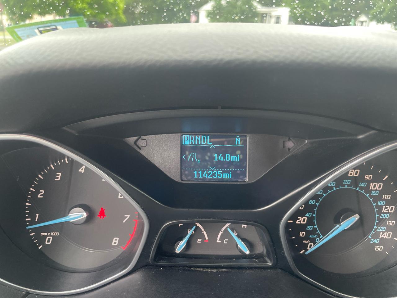 Ford Focus SE Sedan 2012