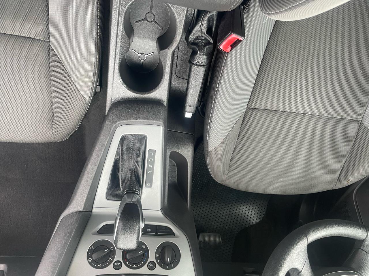 Ford Focus SE Sedan 2012