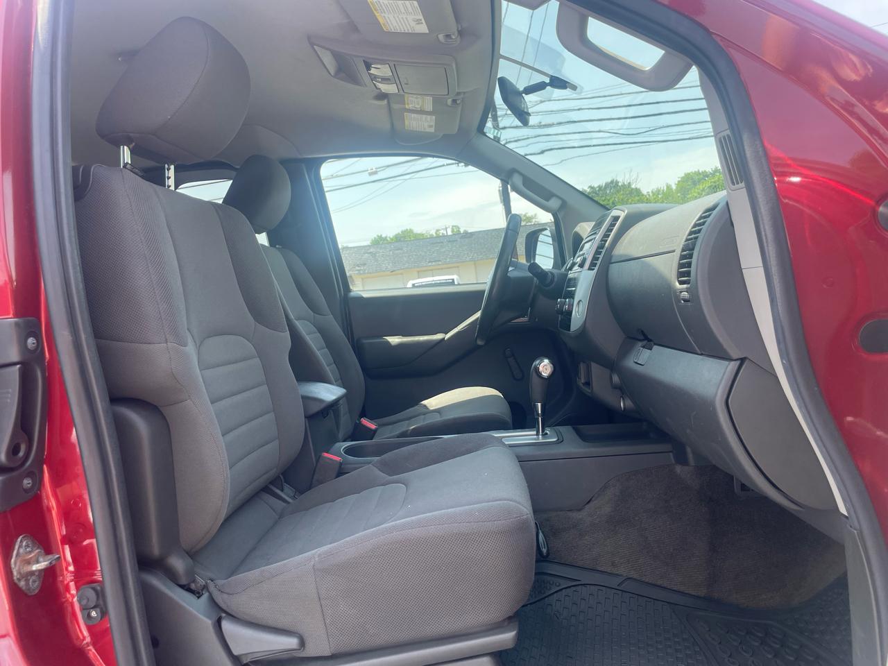 Nissan Frontier S Crew Cab 2WD 2014