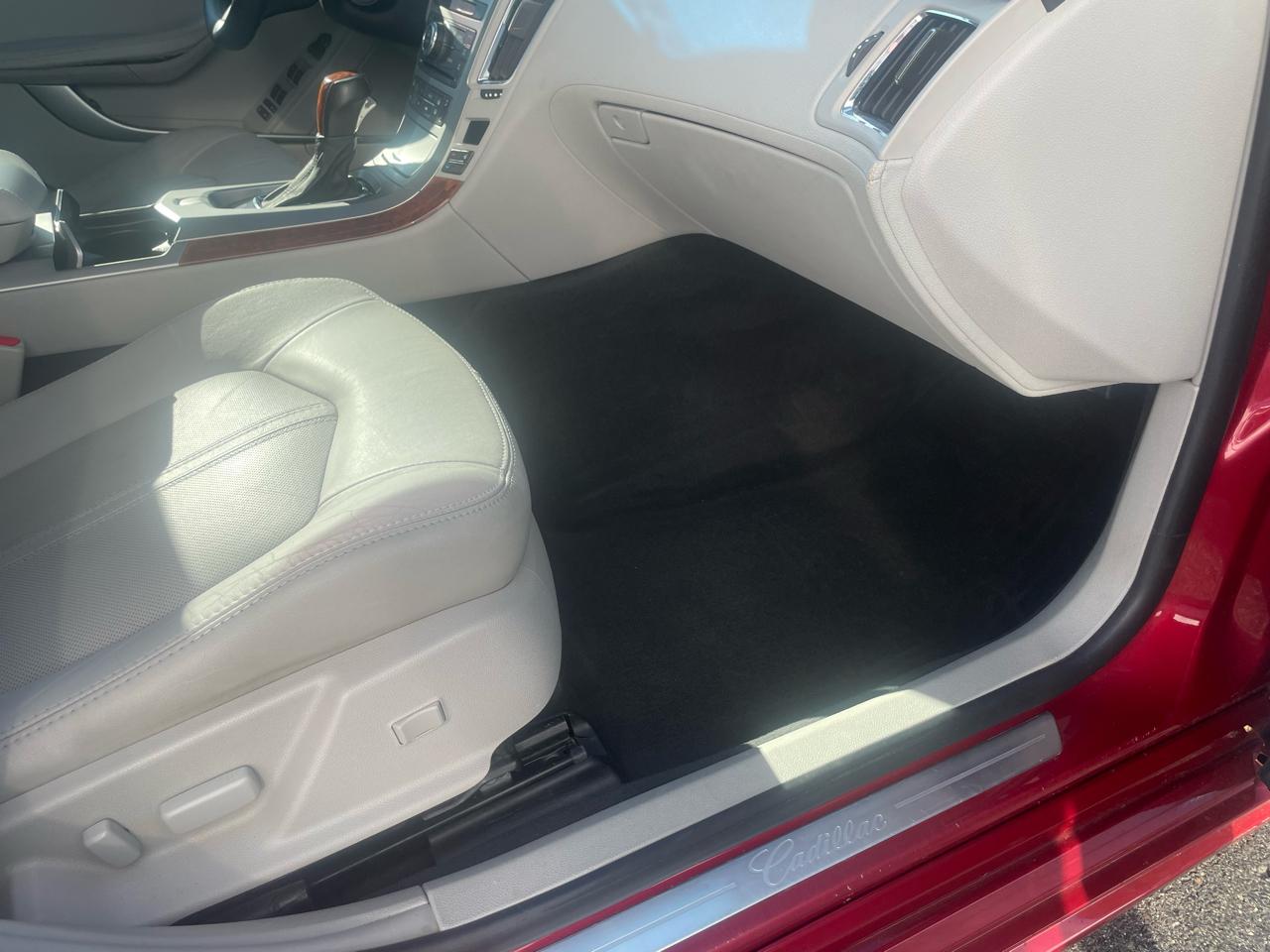 Cadillac CTS Luxury AWD 2012