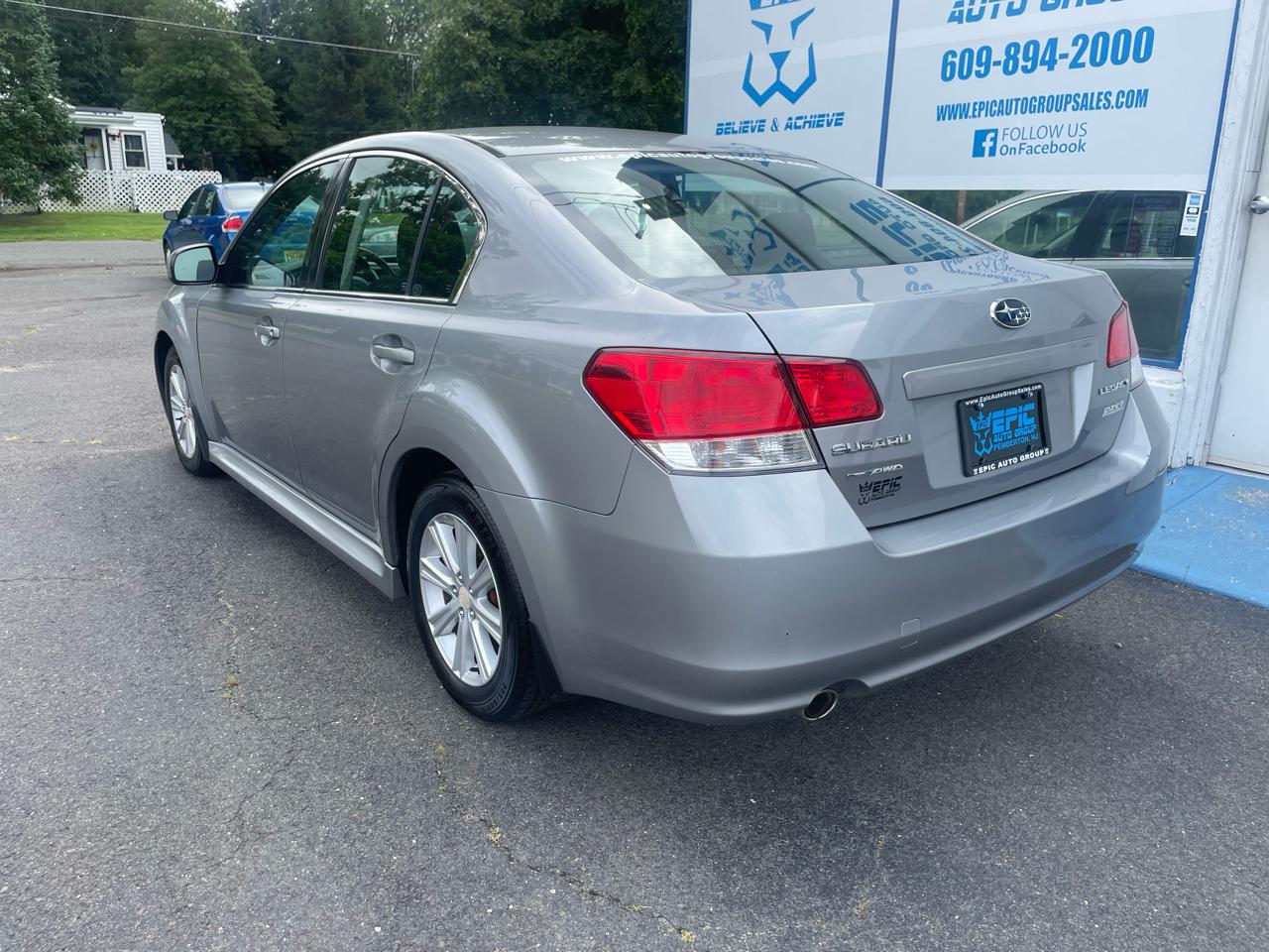 Subaru Legacy 2.5i Premium 2010