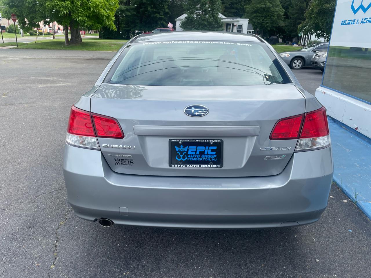 Subaru Legacy 2.5i Premium 2010