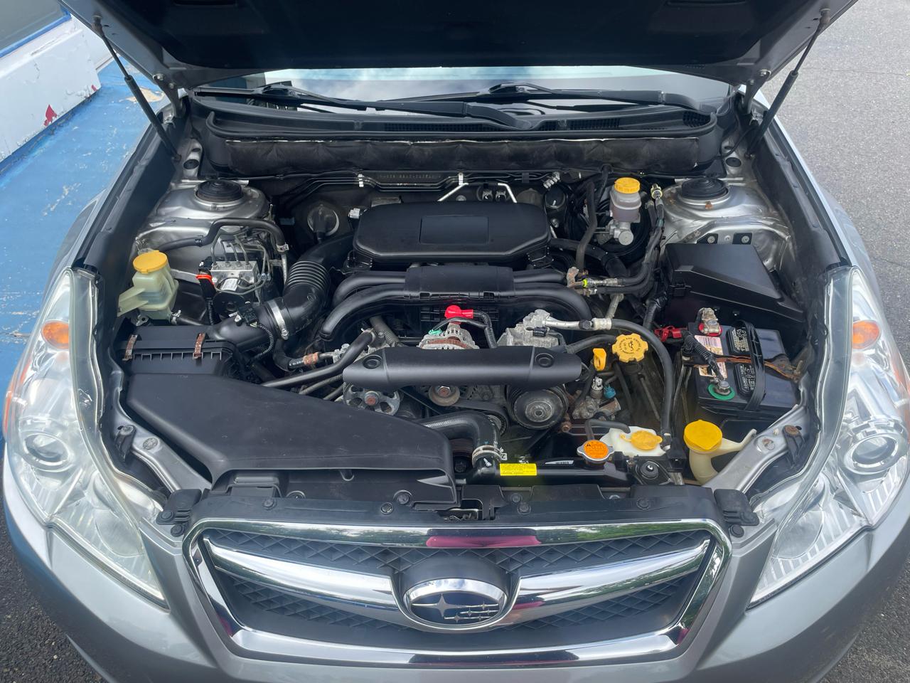 Subaru Legacy 2.5i Premium 2010