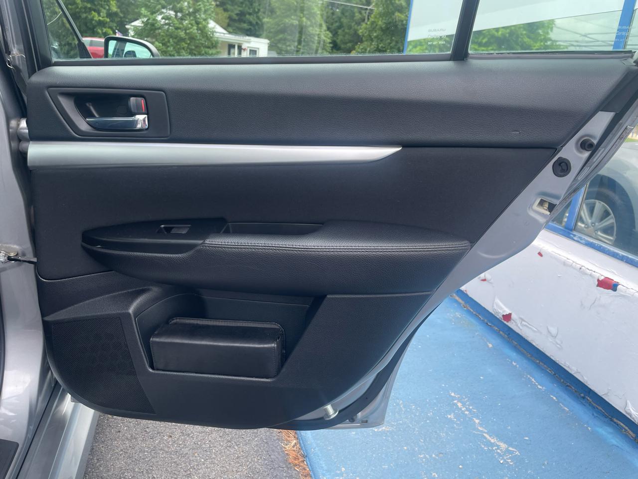 Subaru Legacy 2.5i Premium 2010