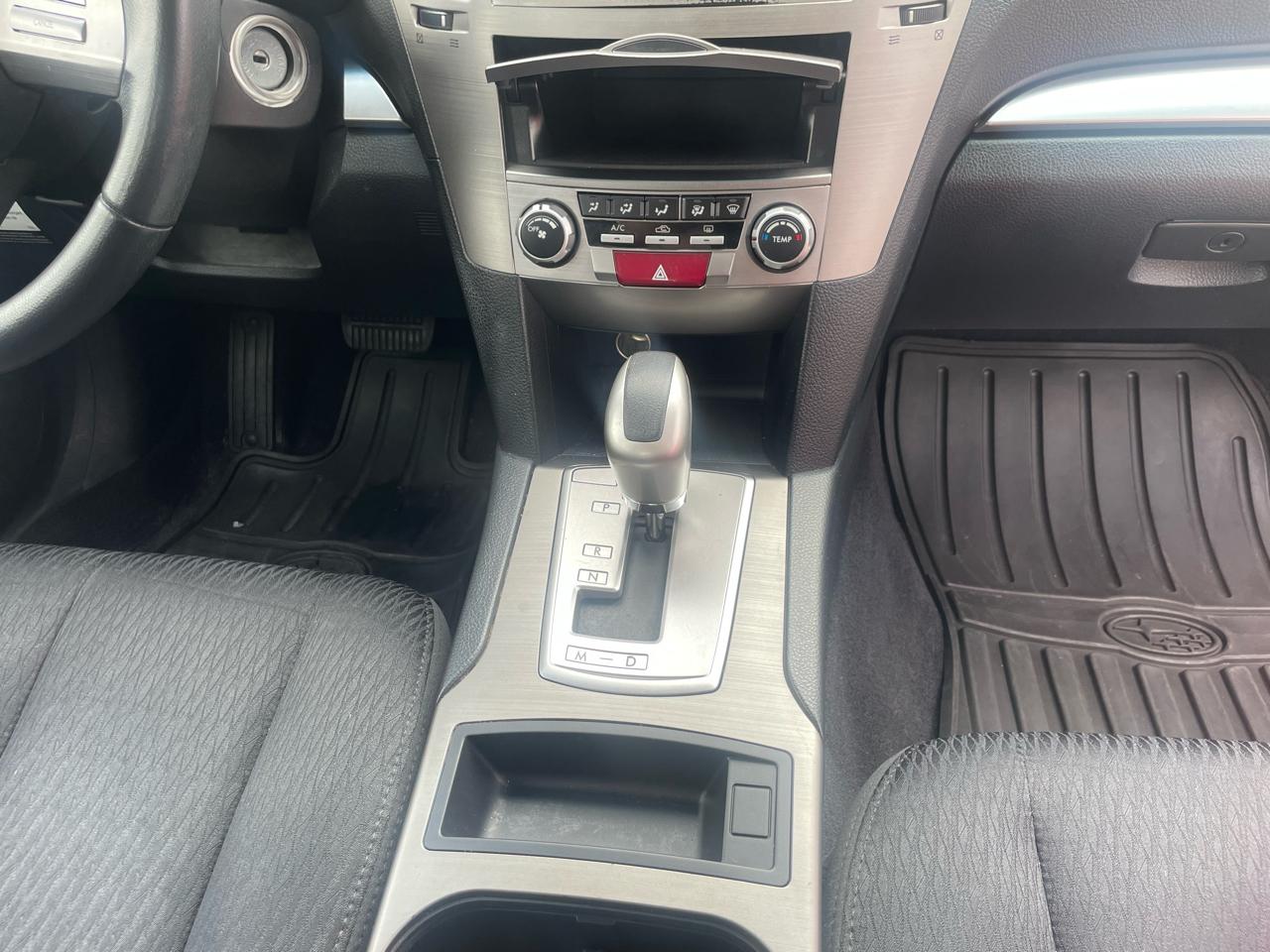 Subaru Legacy 2.5i Premium 2010