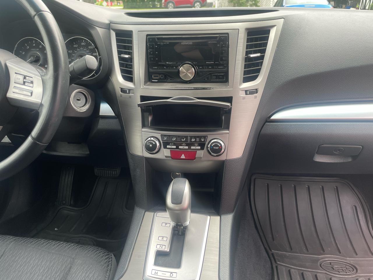 Subaru Legacy 2.5i Premium 2010