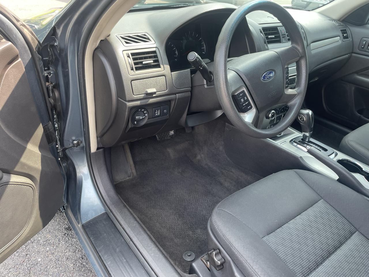 Ford Fusion V6 SE 2011