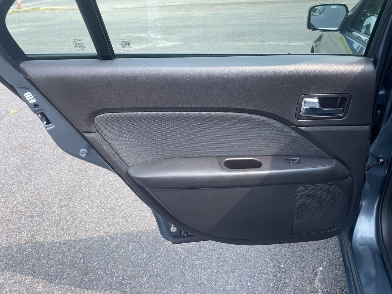Ford Fusion V6 SE 2011