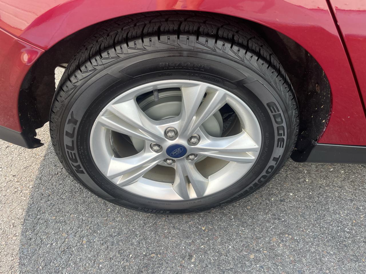 Ford Focus SE Hatch 2013