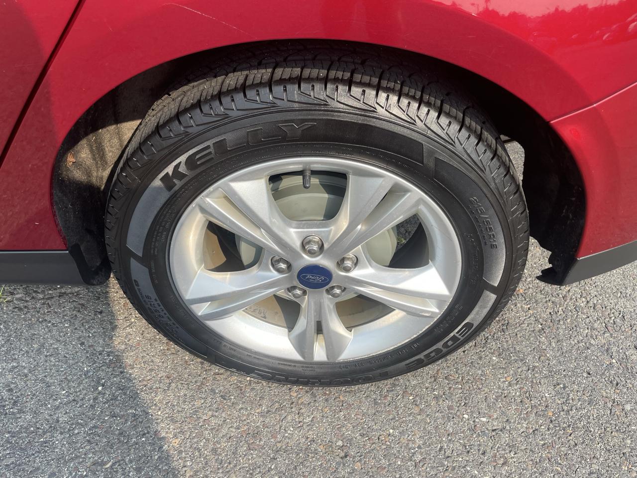 Ford Focus SE Hatch 2013