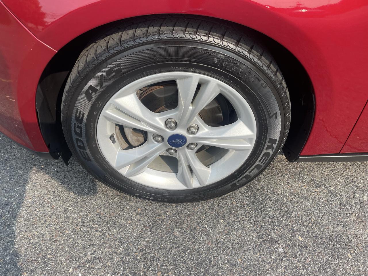 Ford Focus SE Hatch 2013