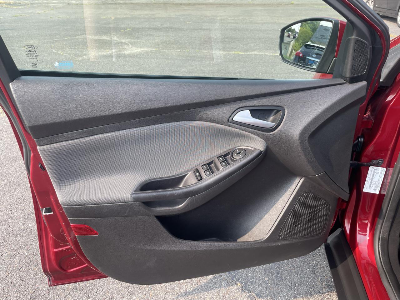 Ford Focus SE Hatch 2013