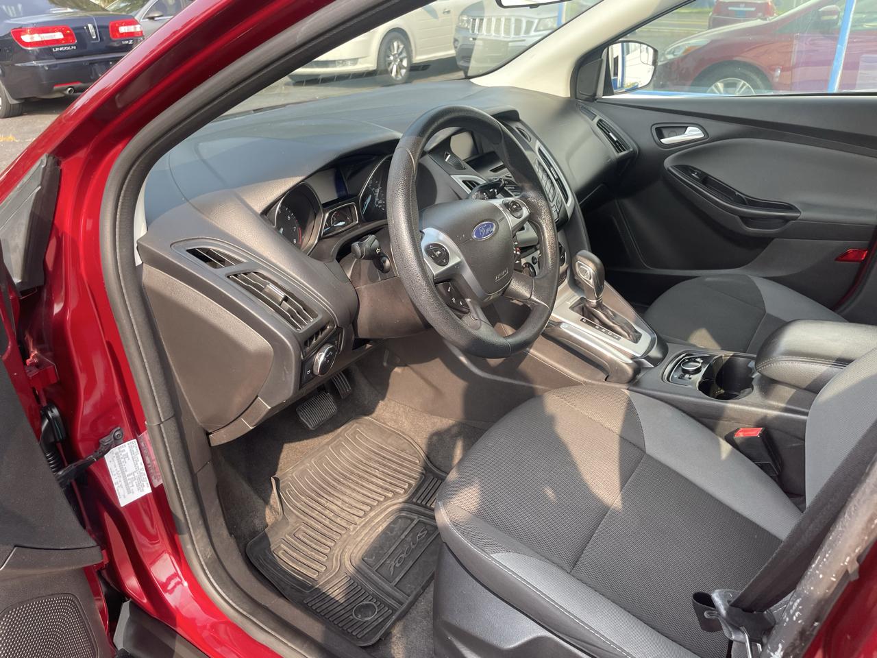 Ford Focus SE Hatch 2013