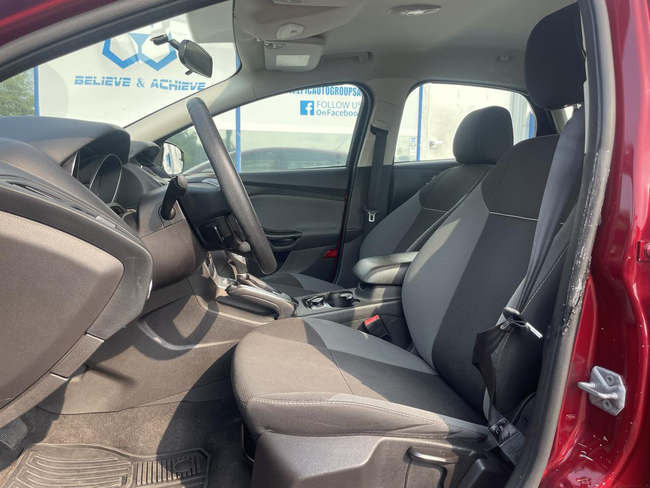 Ford Focus SE Hatch 2013