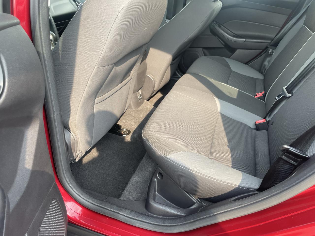 Ford Focus SE Hatch 2013