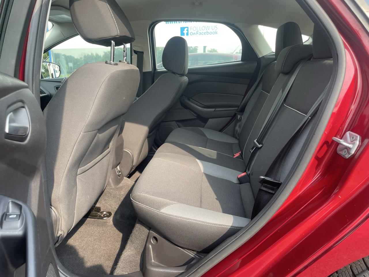 Ford Focus SE Hatch 2013