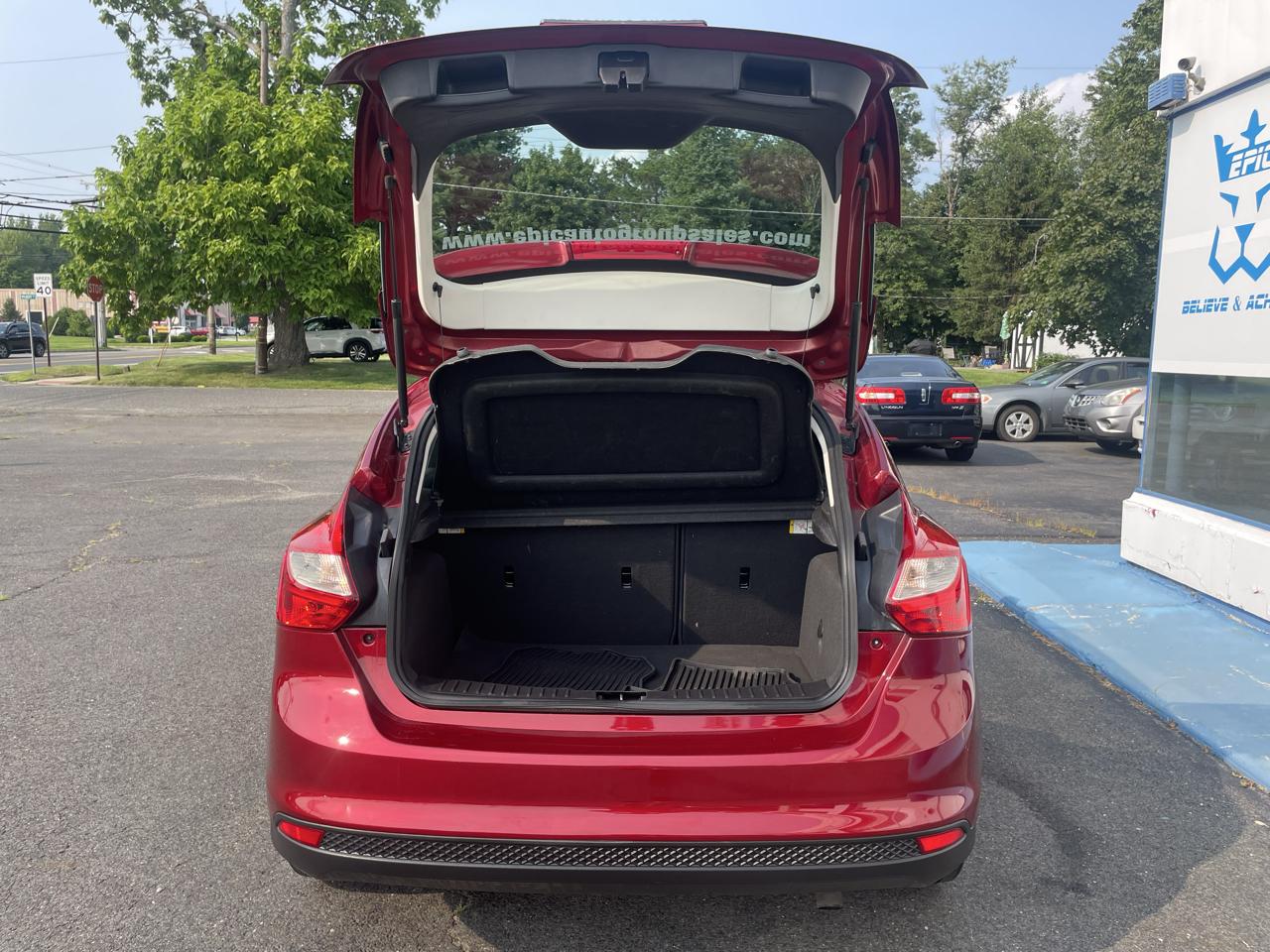 Ford Focus SE Hatch 2013