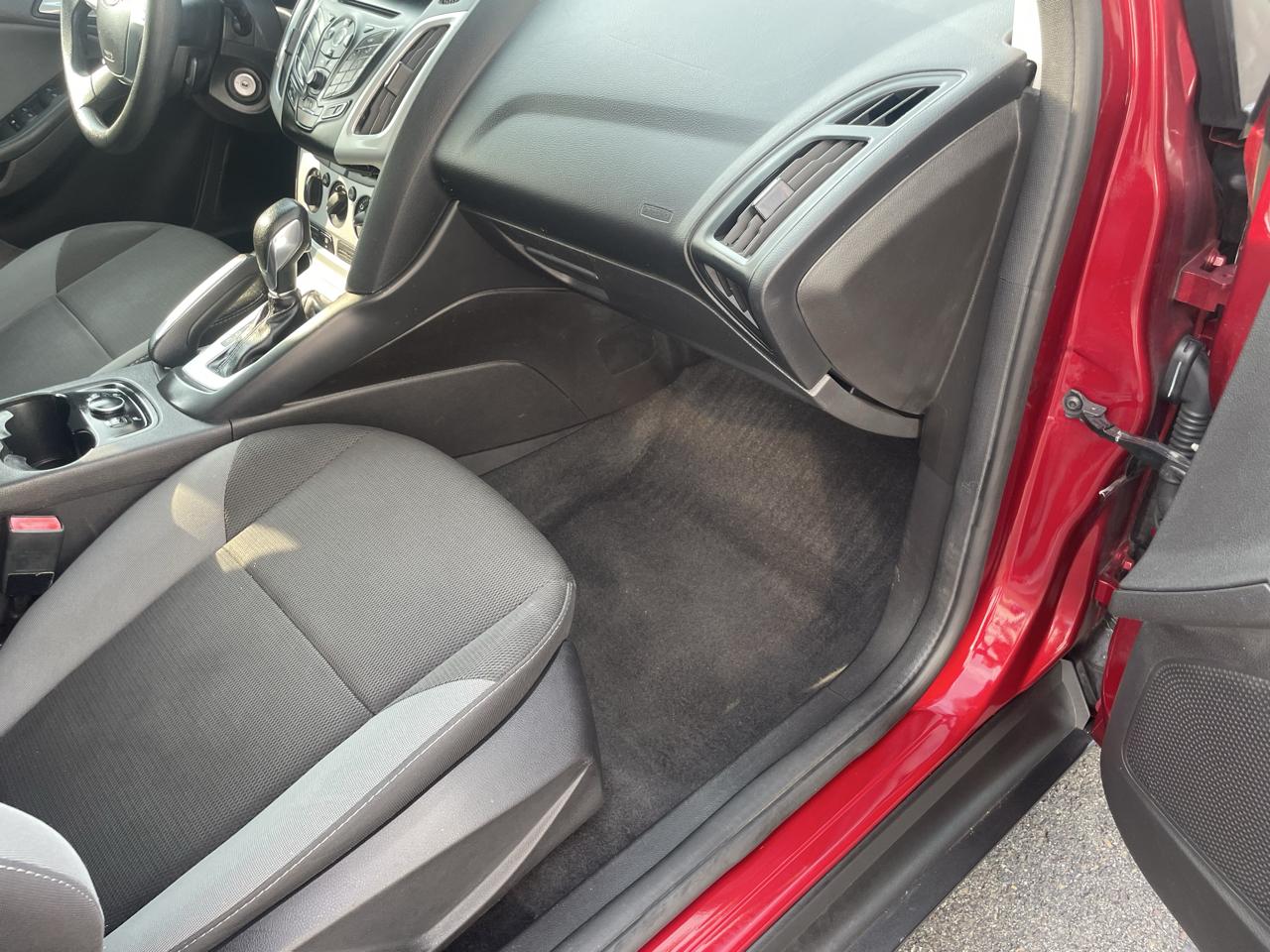 Ford Focus SE Hatch 2013