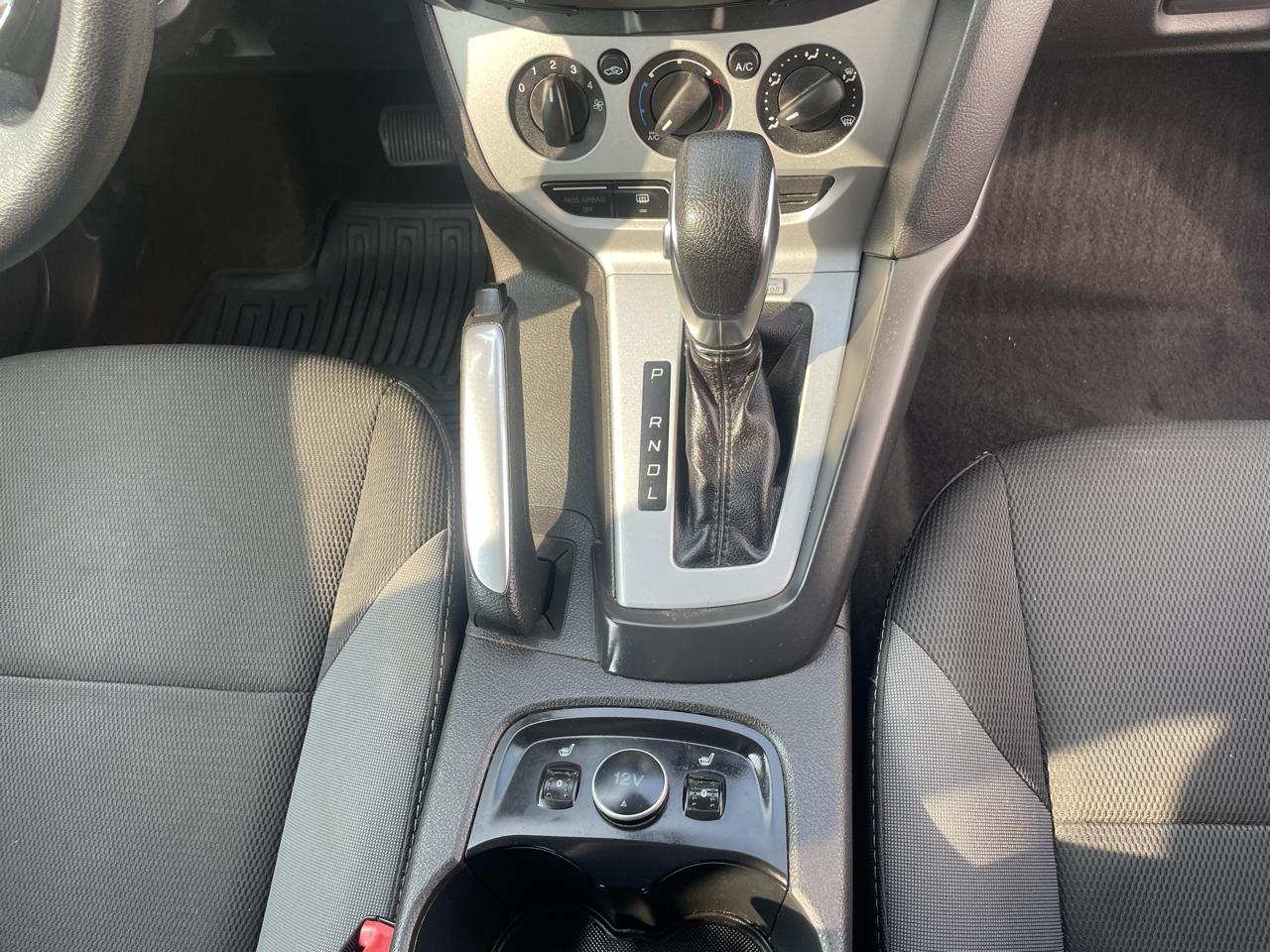 Ford Focus SE Hatch 2013