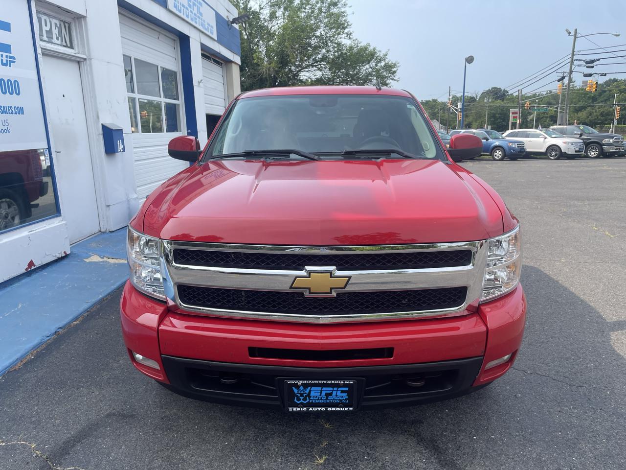Chevrolet Silverado 1500 LTZ Double Cab 4WD 2011