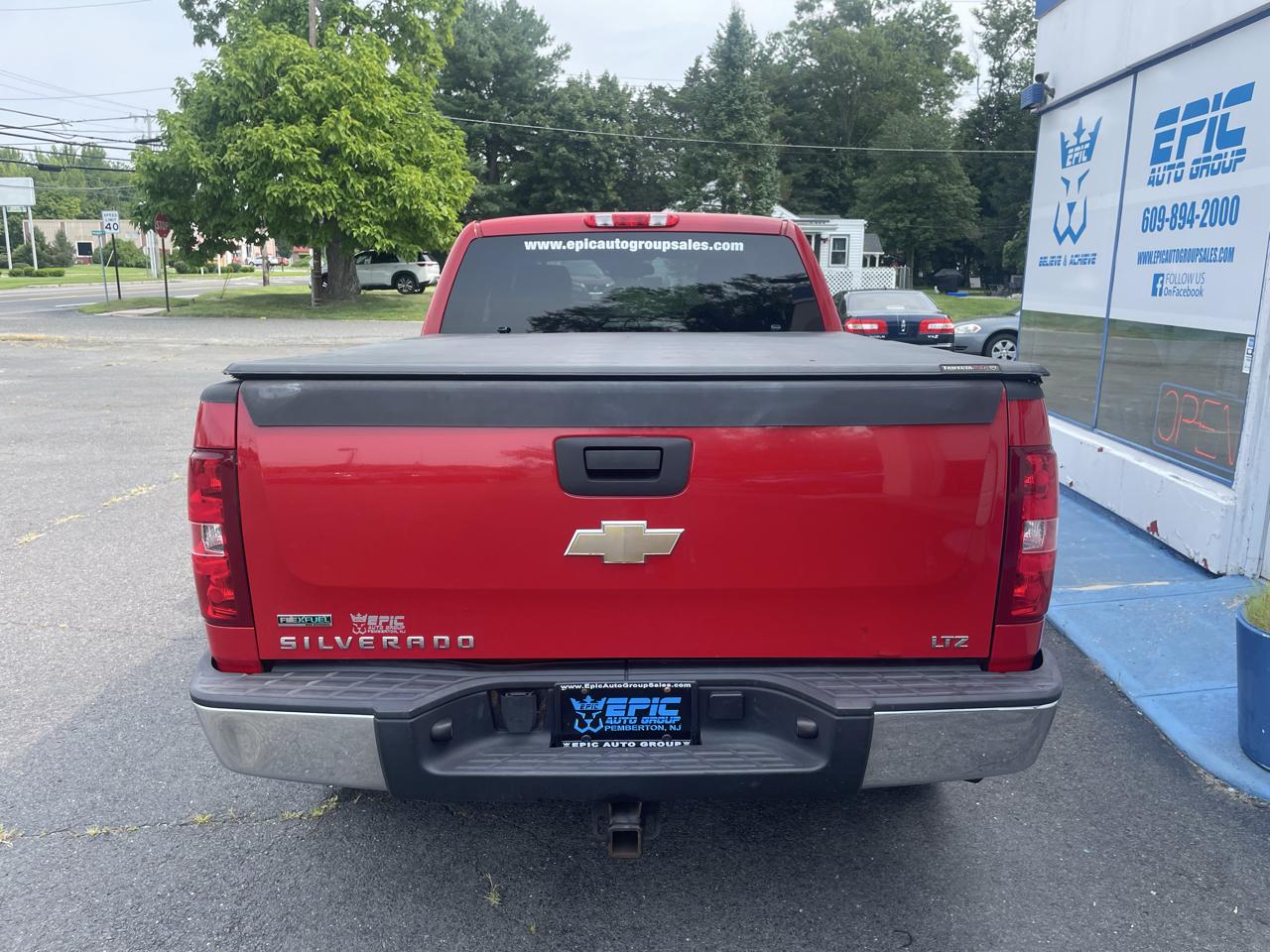 Chevrolet Silverado 1500 LTZ Double Cab 4WD 2011