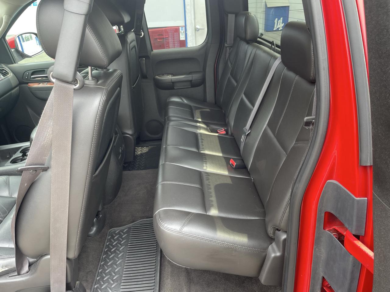 Chevrolet Silverado 1500 LTZ Double Cab 4WD 2011