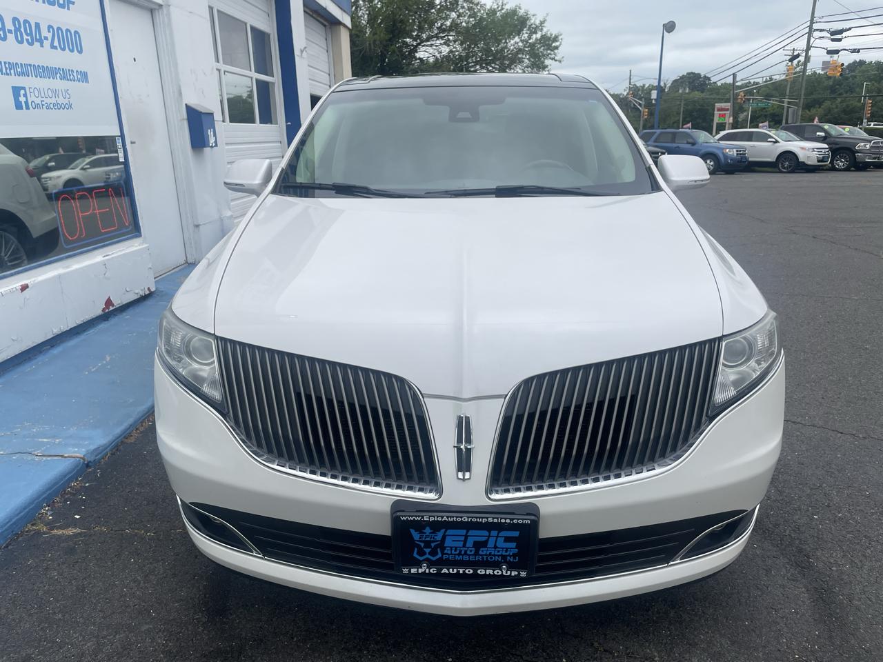Lincoln MKT 3.5L with EcoBoost AWD 2013