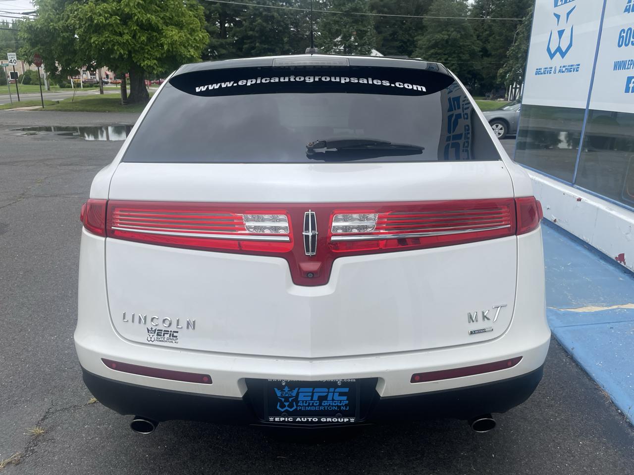 Lincoln MKT 3.5L with EcoBoost AWD 2013