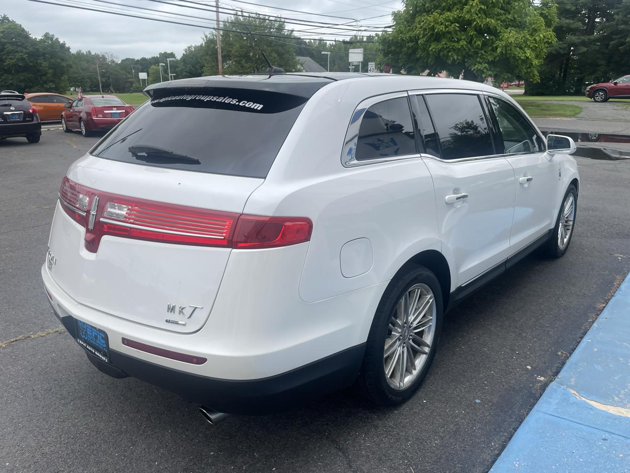 Lincoln MKT 3.5L with EcoBoost AWD 2013