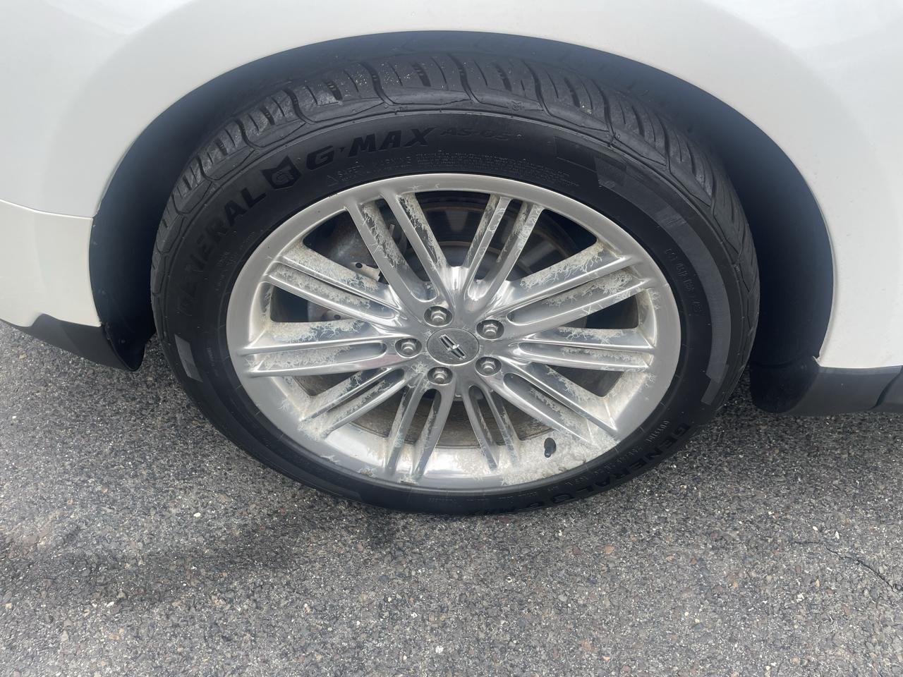 Lincoln MKT 3.5L with EcoBoost AWD 2013